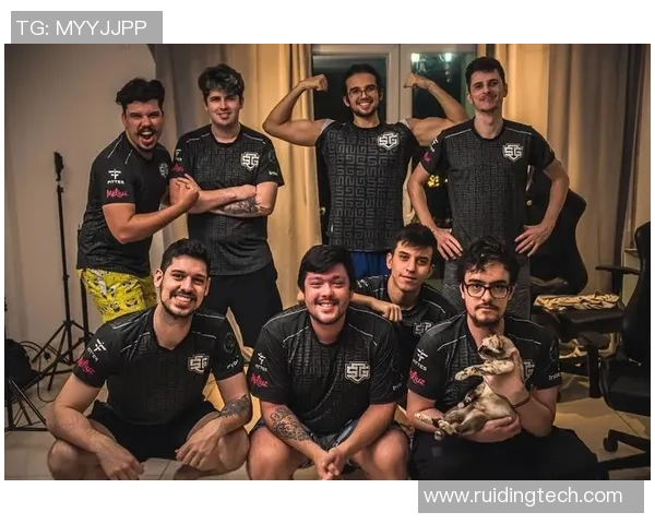 DOTA2战术解析:FPX如何逆转局势实现精彩反击 DOTA2战术解析:FPX如何逆转局势实现精彩反击